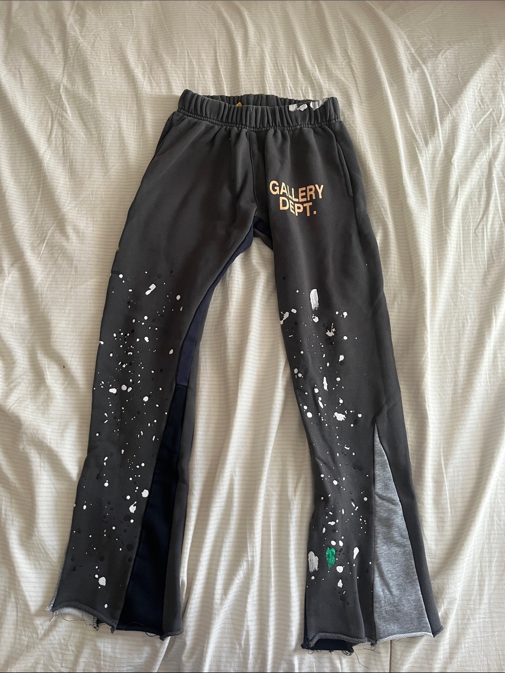 Gallery Dept Black Paint-Splatter Sweatpants with Logo